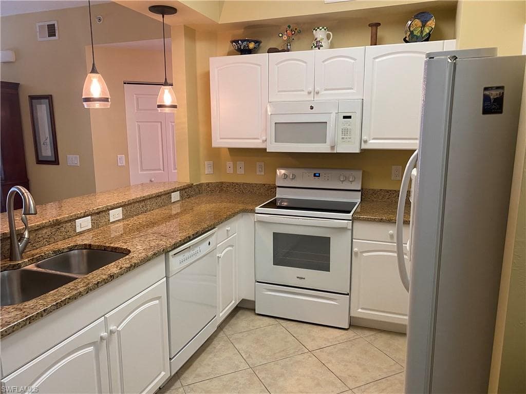 1108 Winding Pines Cir 106, Cape Coral, FL 33909-7