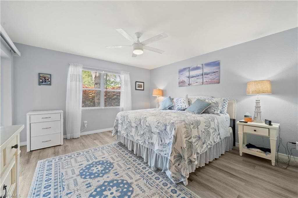 585 Club Side Dr 3, Naples, FL 34110-10