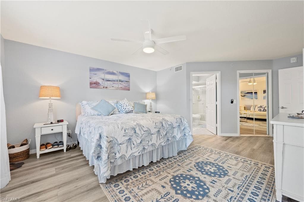 585 Club Side Dr 3, Naples, FL 34110-11