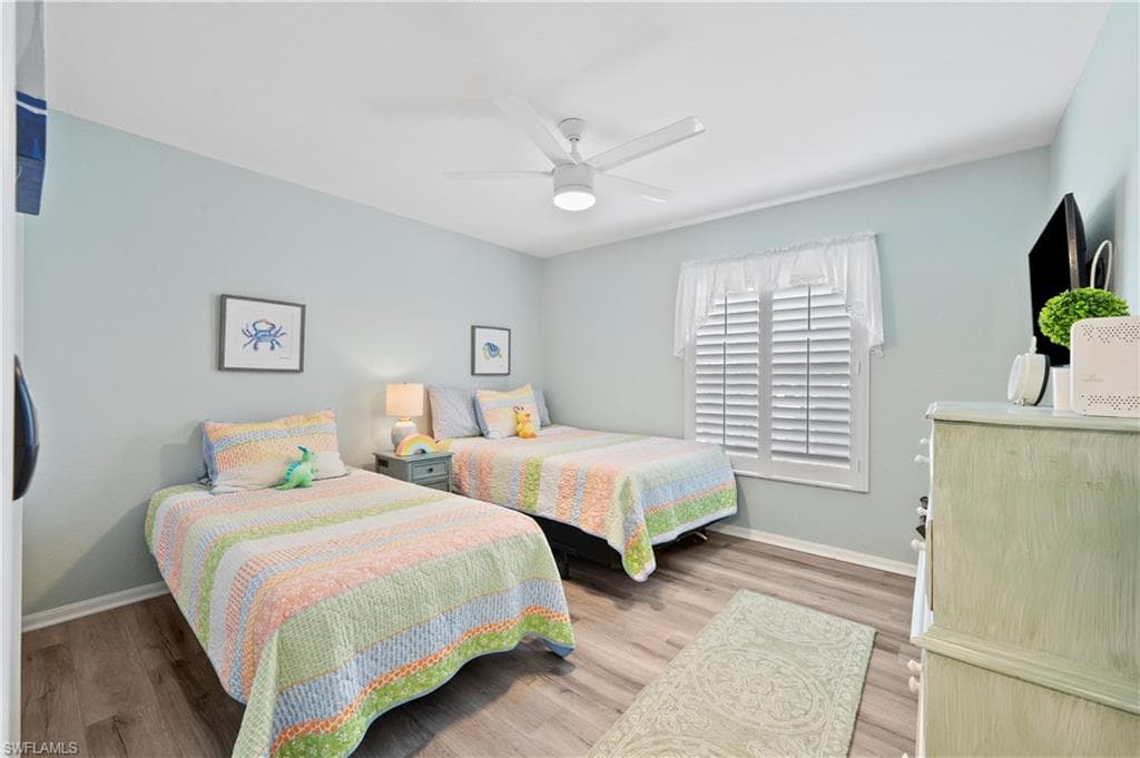 585 Club Side Dr 3, Naples, FL 34110-12