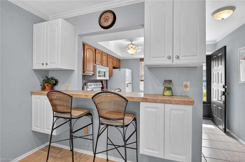 1009 Pine Isle Ln S 1009, Naples, FL 34112-13