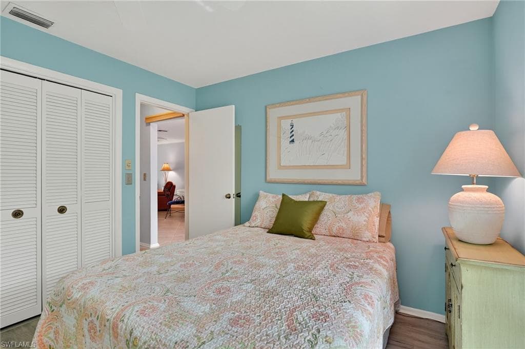 1009 Pine Isle Ln S 1009, Naples, FL 34112-29