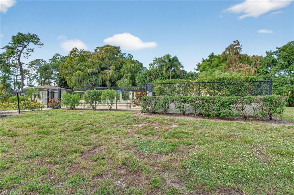 1009 Pine Isle Ln S 1009, Naples, FL 34112-35