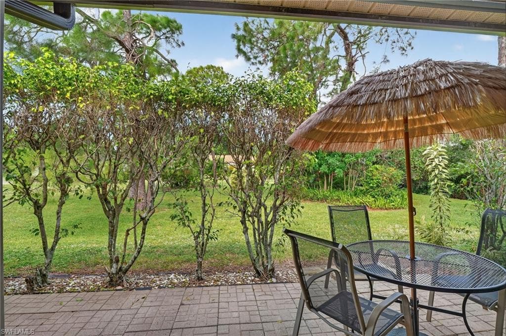 1009 Pine Isle Ln S 1009, Naples, FL 34112-5