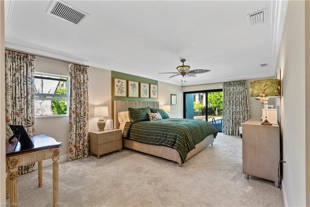 517 Parkwood Ln, Naples, FL 34103-13