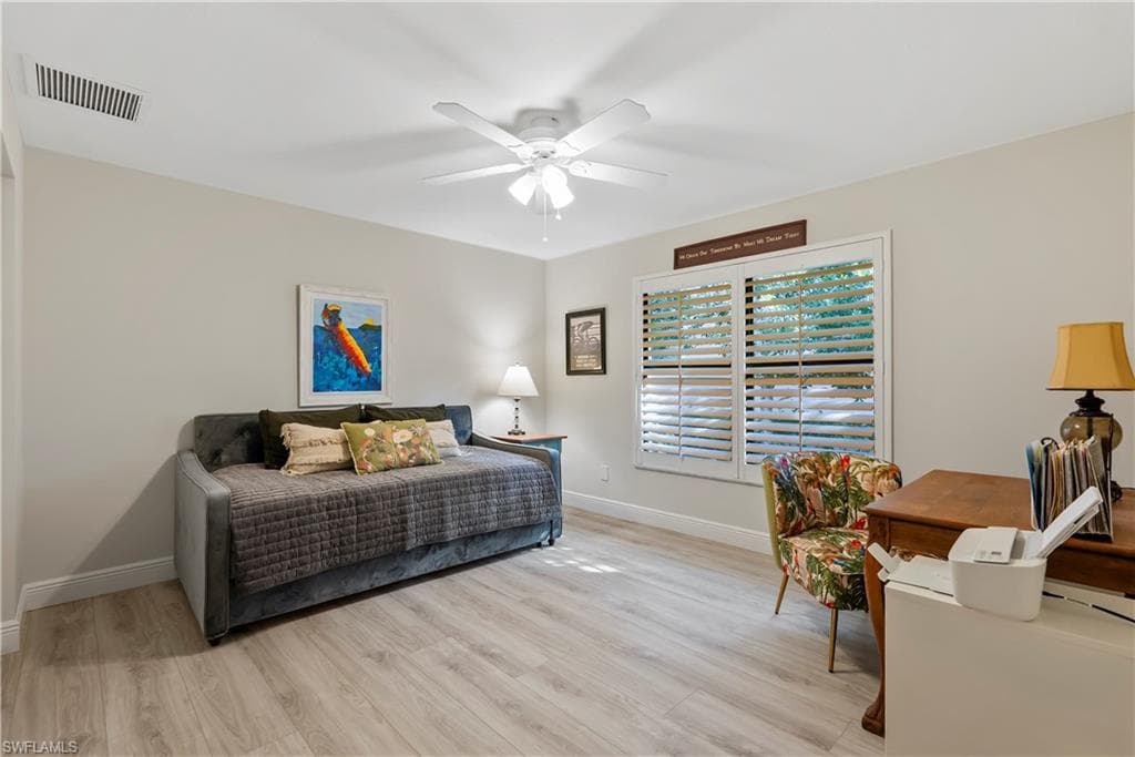 517 Parkwood Ln, Naples, FL 34103-17