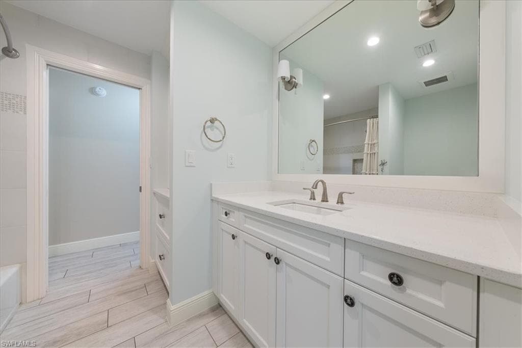 5501 Cynthia Ln, Naples, FL 34112-23