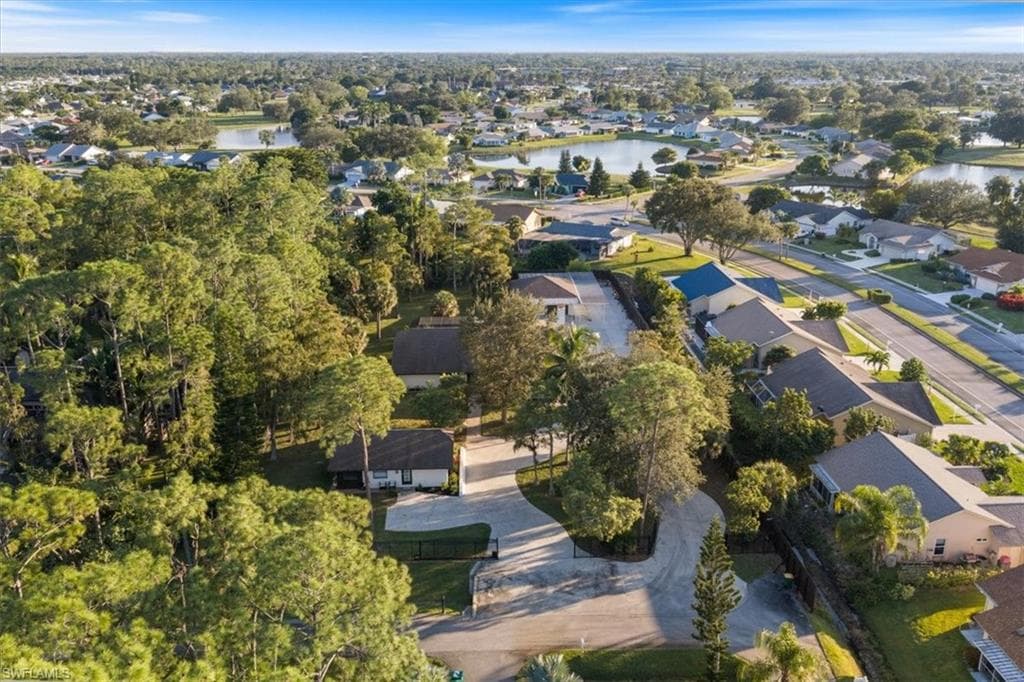 5501 Cynthia Ln, Naples, FL 34112-46