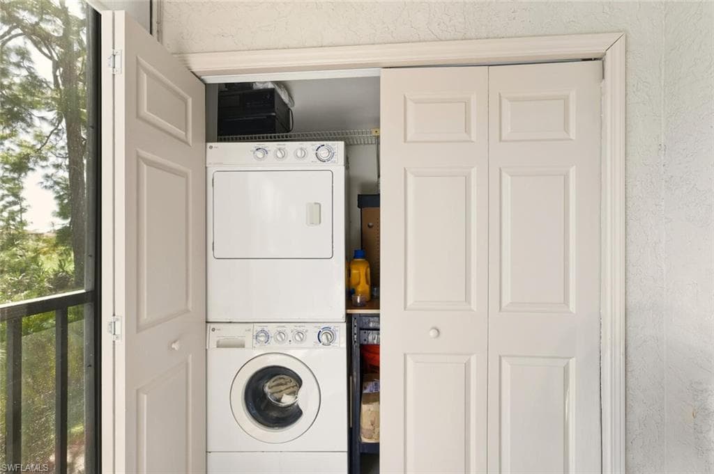 7340 Saint Ives Way 3203, Naples, FL 34104-23