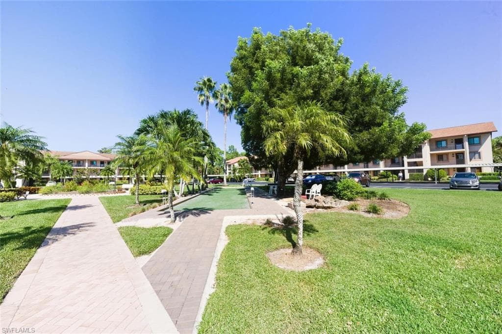 7340 Saint Ives Way 3203, Naples, FL 34104-26