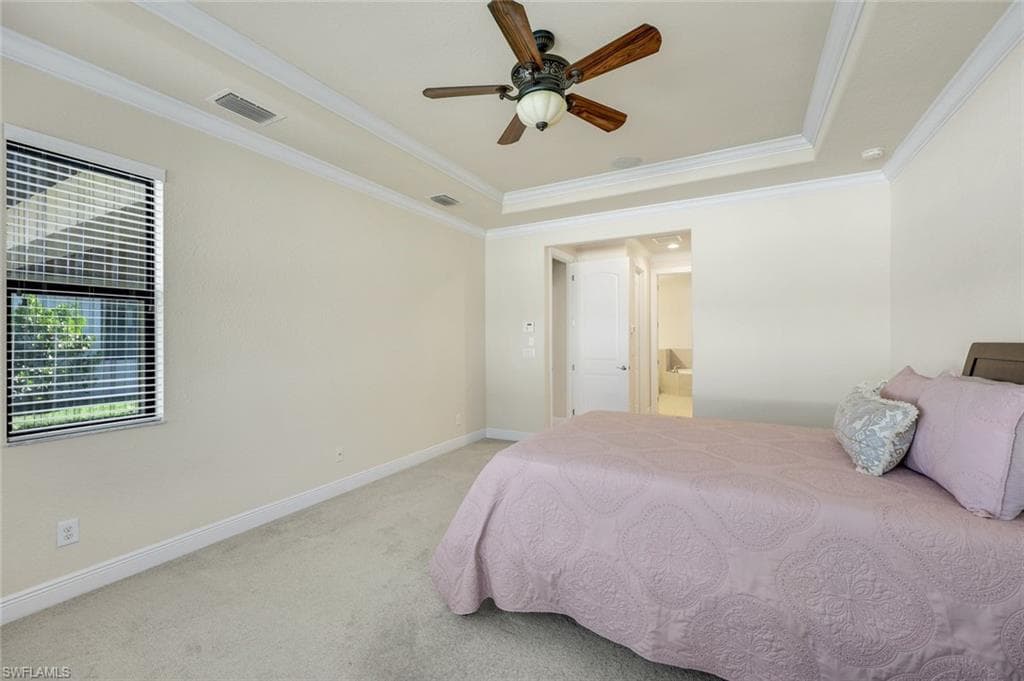 10101 Florence Cir, Naples, FL 34119-16