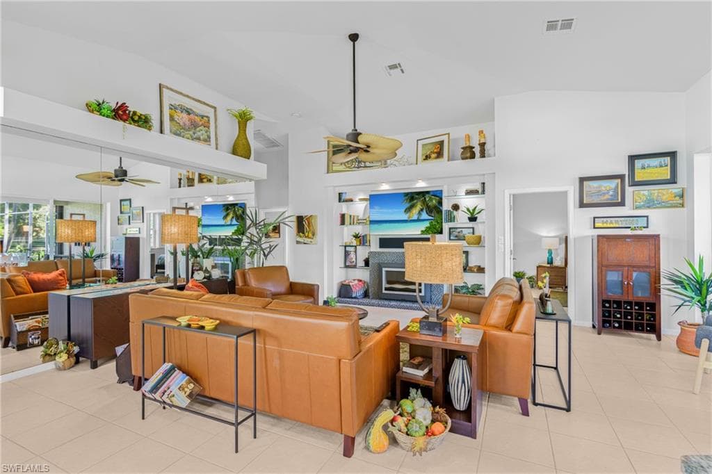 9225 Coachhouse Ln, Estero, FL 33928-10