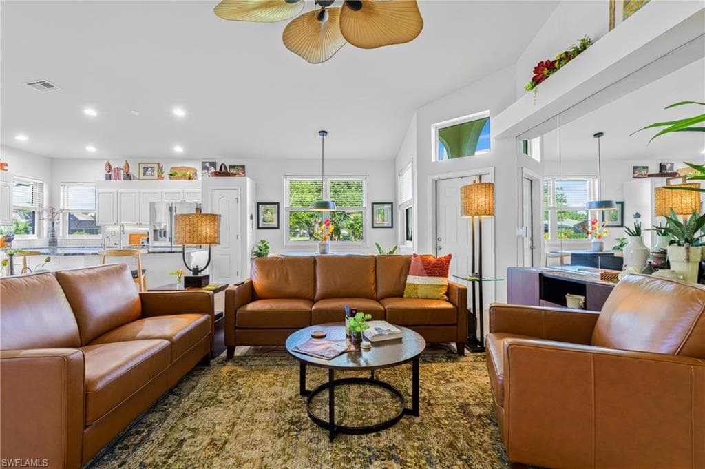 9225 Coachhouse Ln, Estero, FL 33928-14