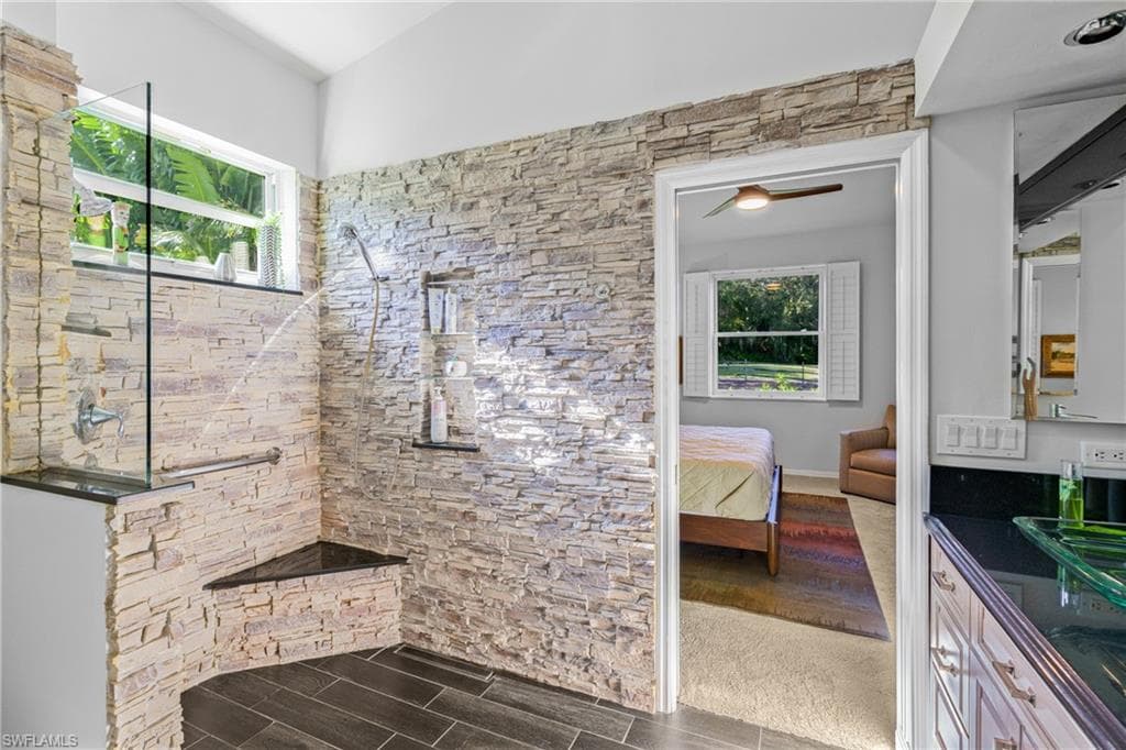 9225 Coachhouse Ln, Estero, FL 33928-24