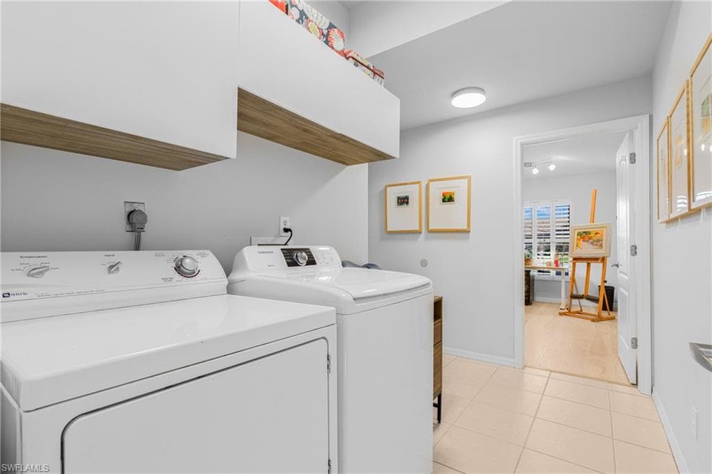 9225 Coachhouse Ln, Estero, FL 33928-33