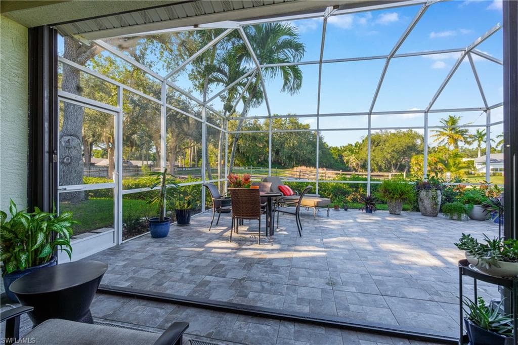 9225 Coachhouse Ln, Estero, FL 33928-35