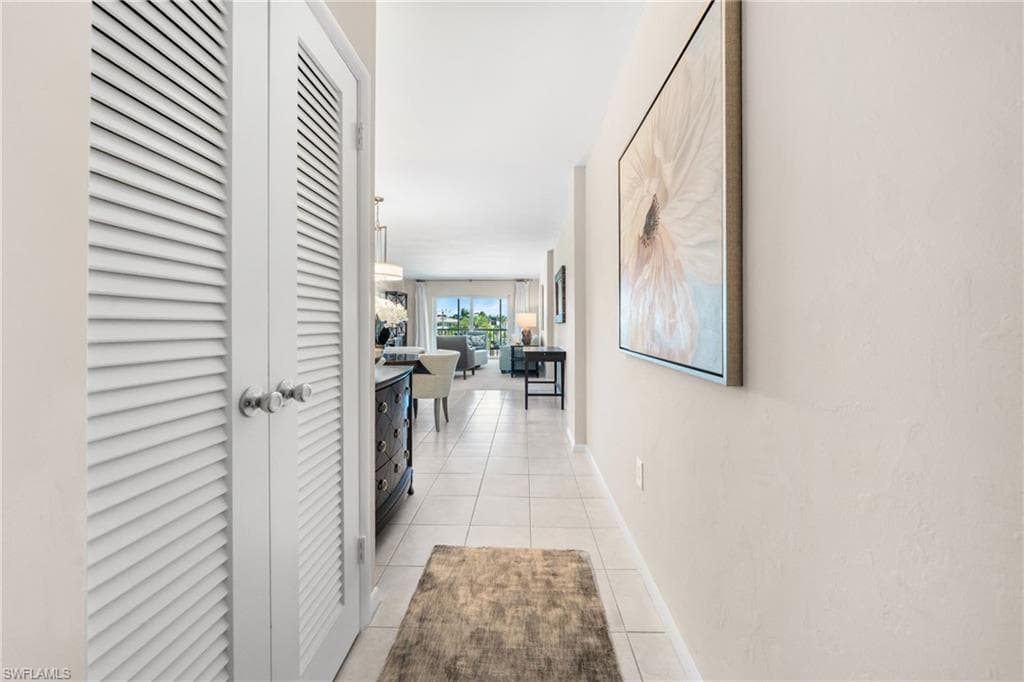 1977 Gulf Shore Blvd N 306, Naples, FL 34102-13