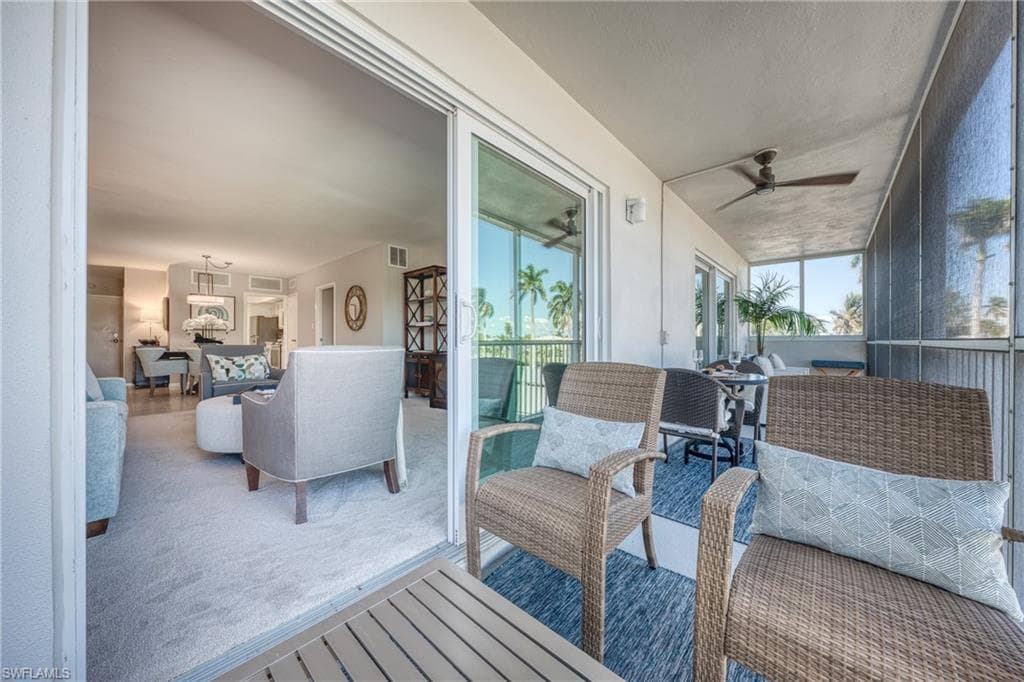 1977 Gulf Shore Blvd N 306, Naples, FL 34102-30