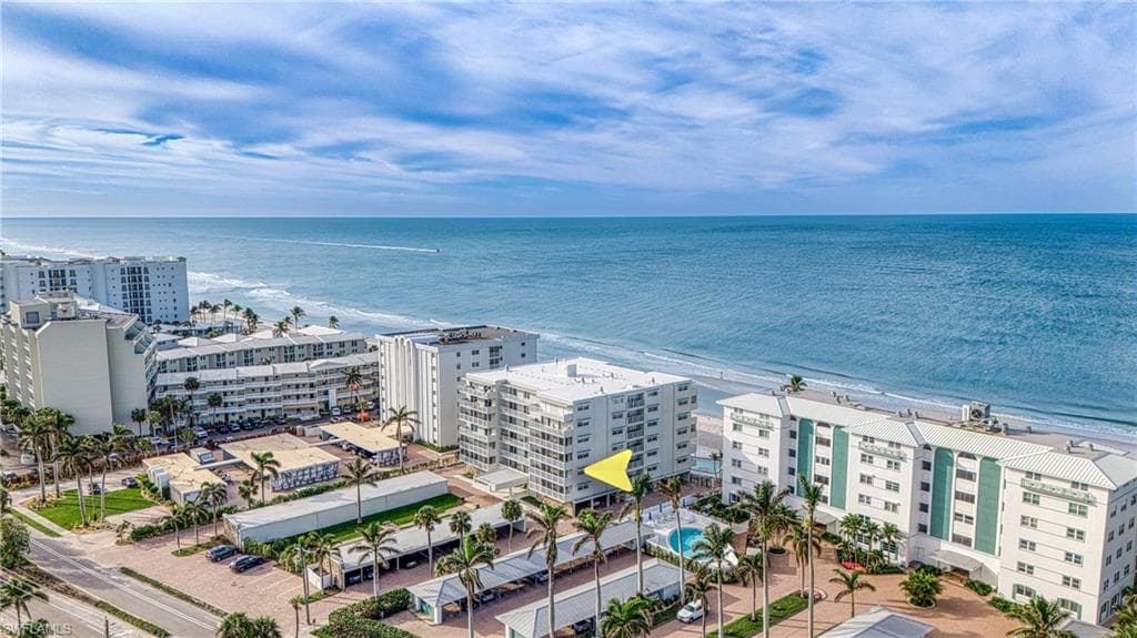 1977 Gulf Shore Blvd N 306, Naples, FL 34102-3