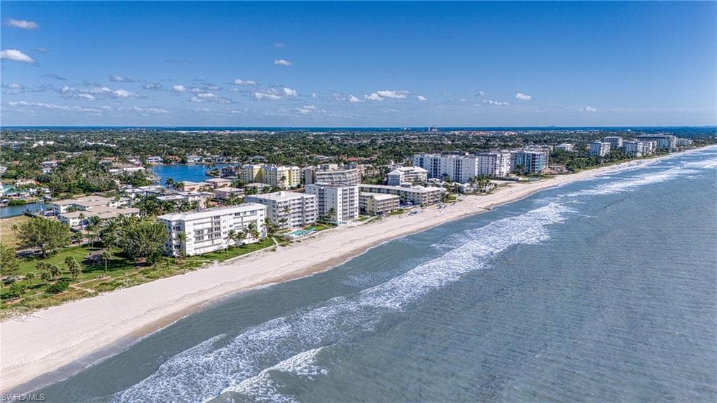 1977 Gulf Shore Blvd N 306, Naples, FL 34102-48