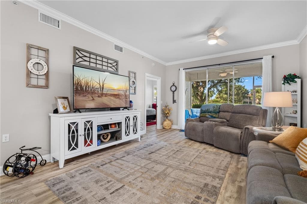 3965 Bishopwood Ct E 103, Naples, FL 34114-6