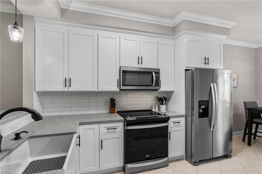 3965 Bishopwood Ct E 103, Naples, FL 34114-7