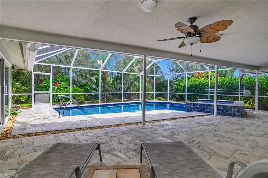 330 Country Club Dr, Naples, FL 34110-27