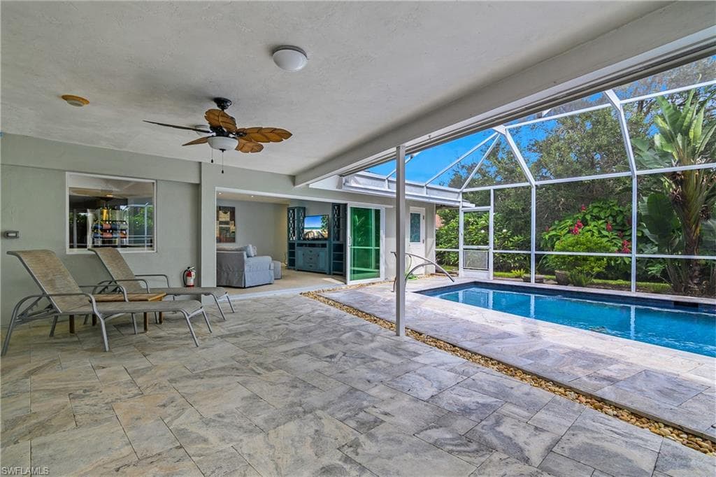 330 Country Club Dr, Naples, FL 34110-29