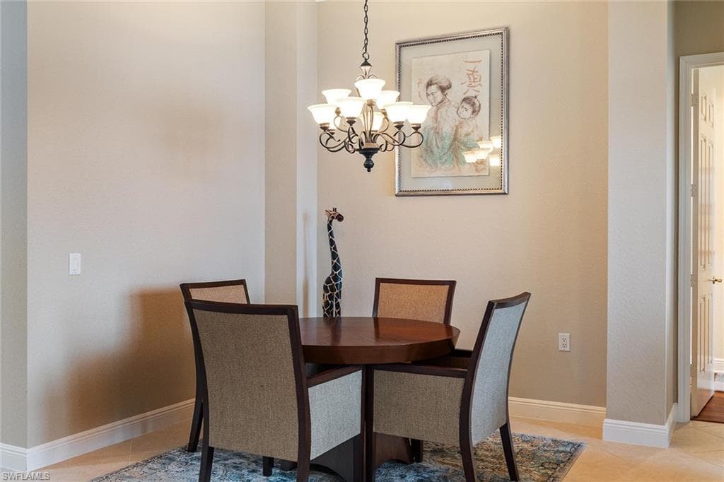 9243 Tesoro Ln 102, Naples, FL 34114-18