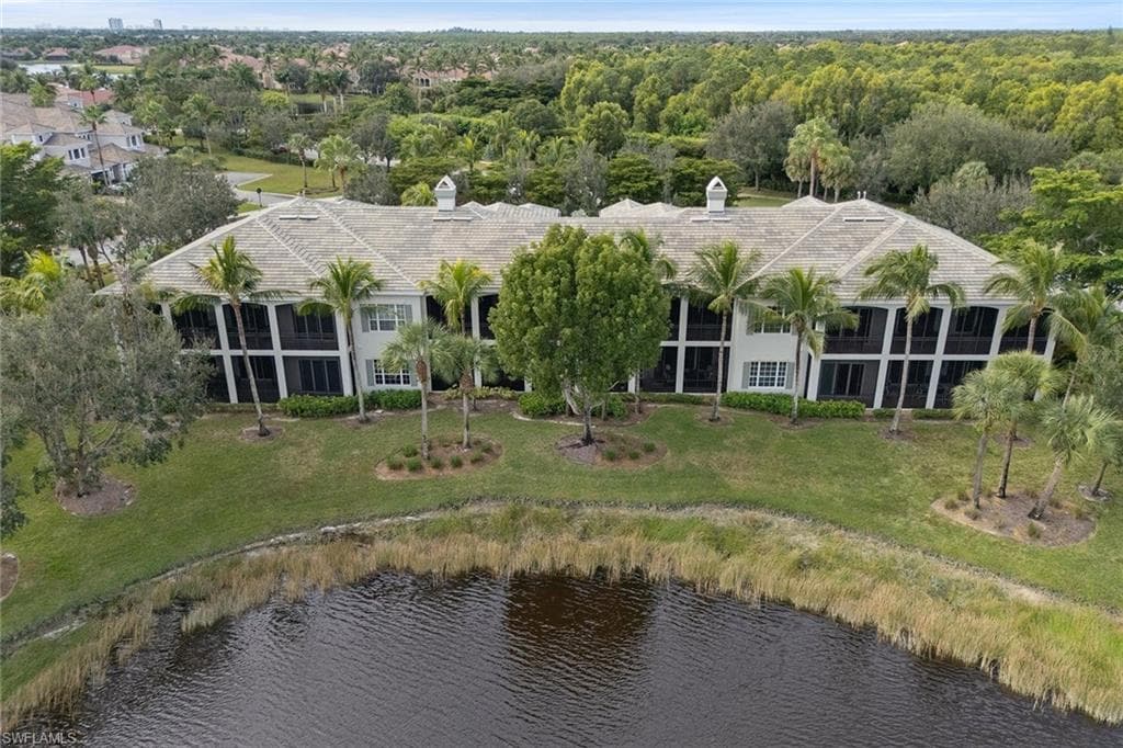 9243 Tesoro Ln 102, Naples, FL 34114-2