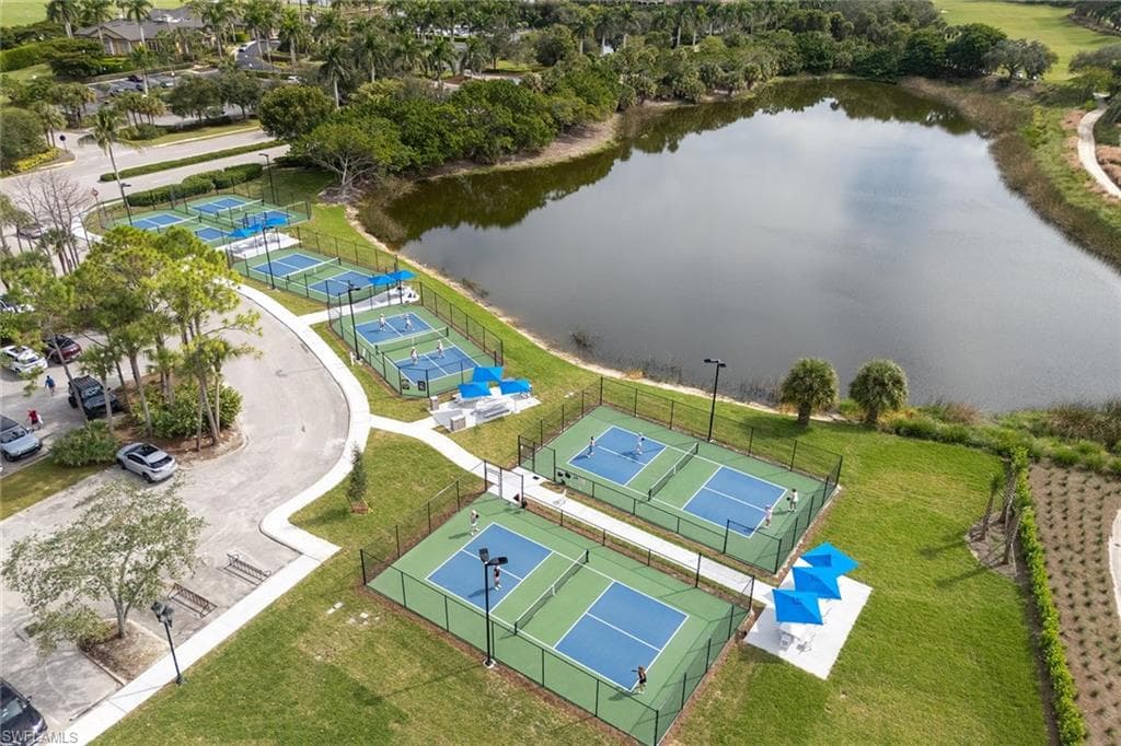 9243 Tesoro Ln 102, Naples, FL 34114-43