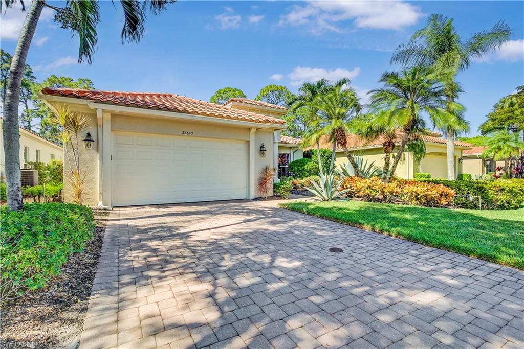 28649 Pienza Ct, Bonita Springs, FL 34135-24