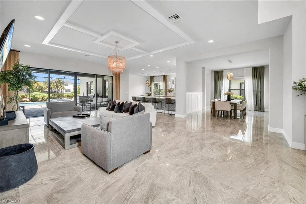 4541 Azalea Dr, Naples, FL 34119-5