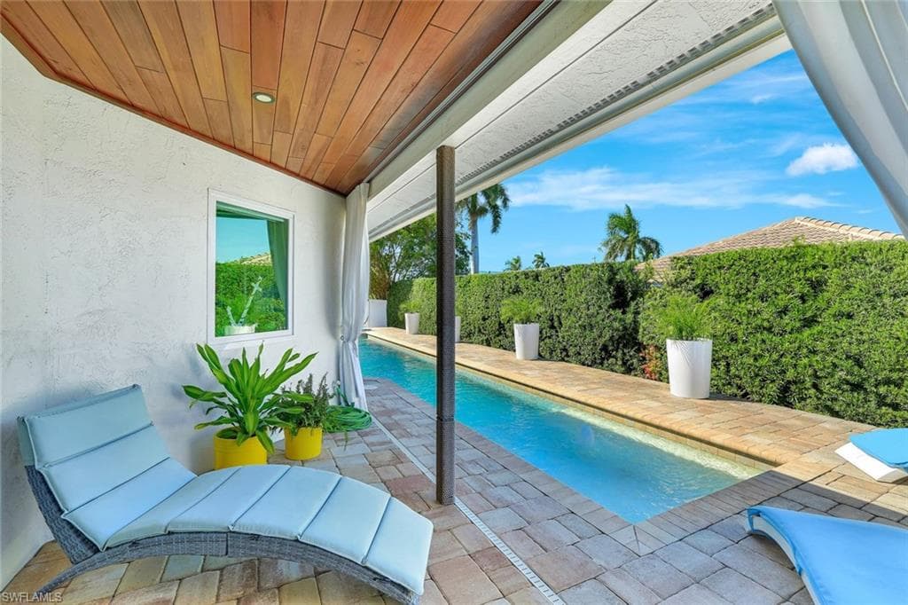 1350 Waikiki Ct, Marco Island, FL 34145-26