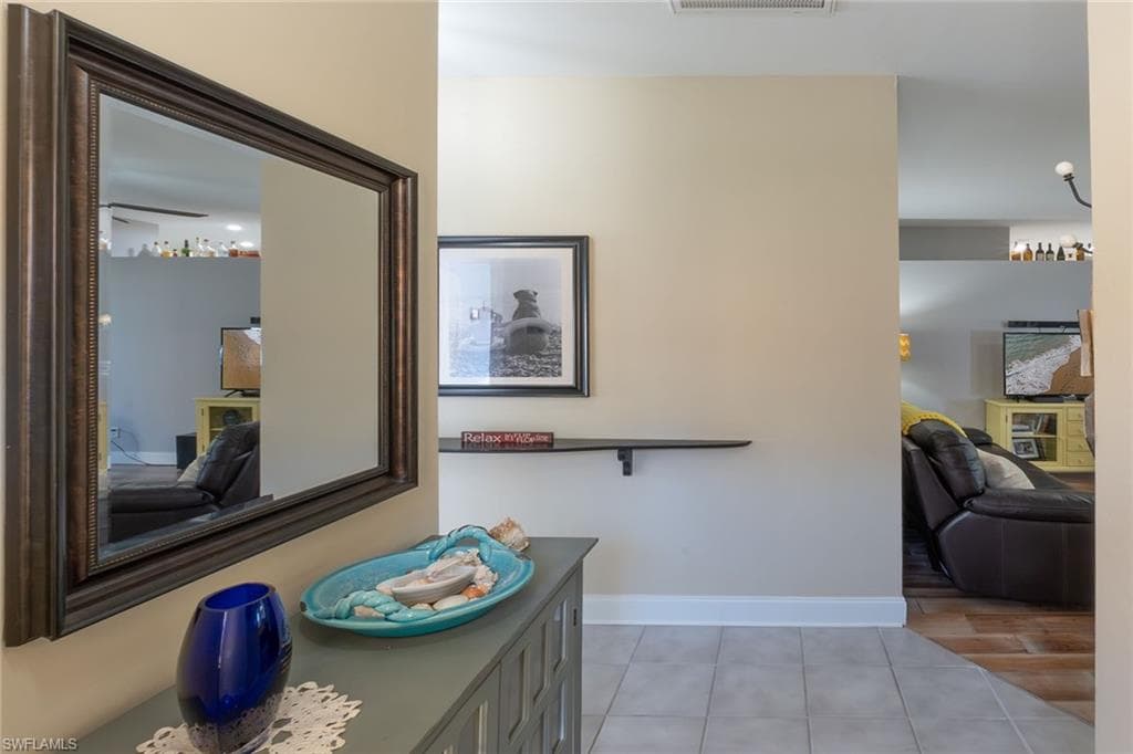 10713 Pearl Bay Cir, Estero, FL 33928-8