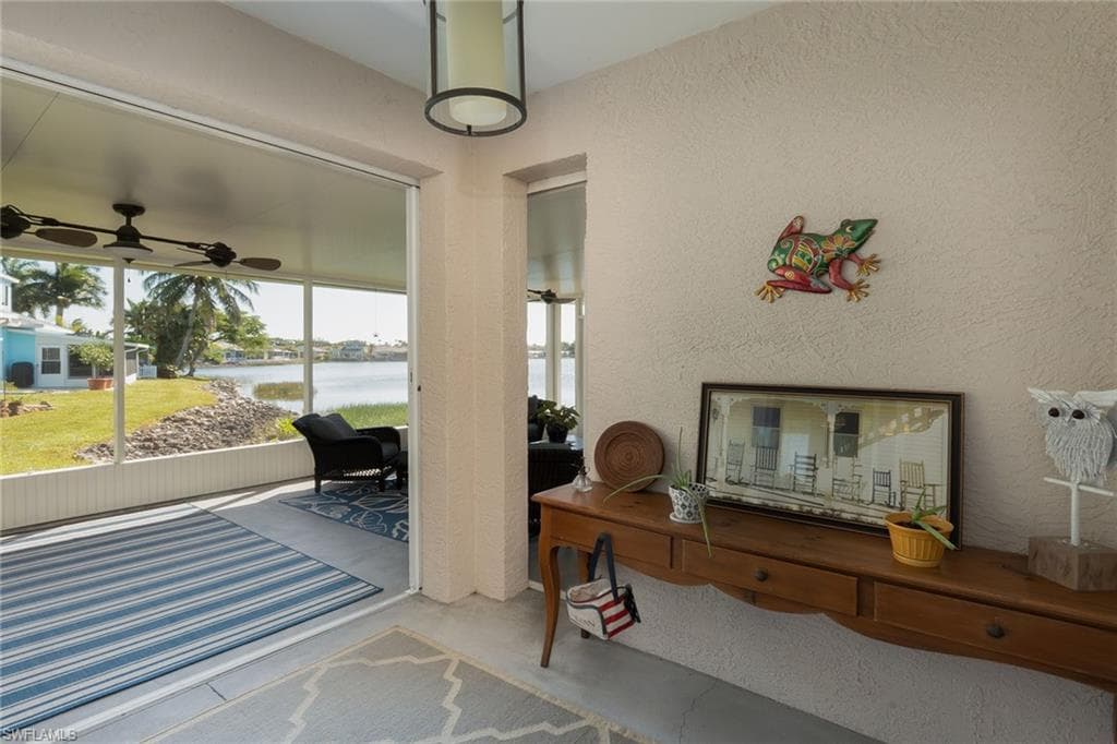 10713 Pearl Bay Cir, Estero, FL 33928-5