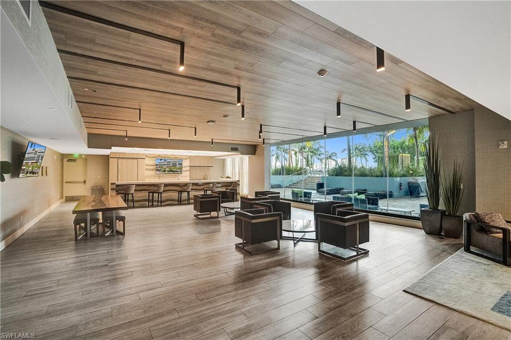 2960 207 St 1205, Aventura, FL 33180-8