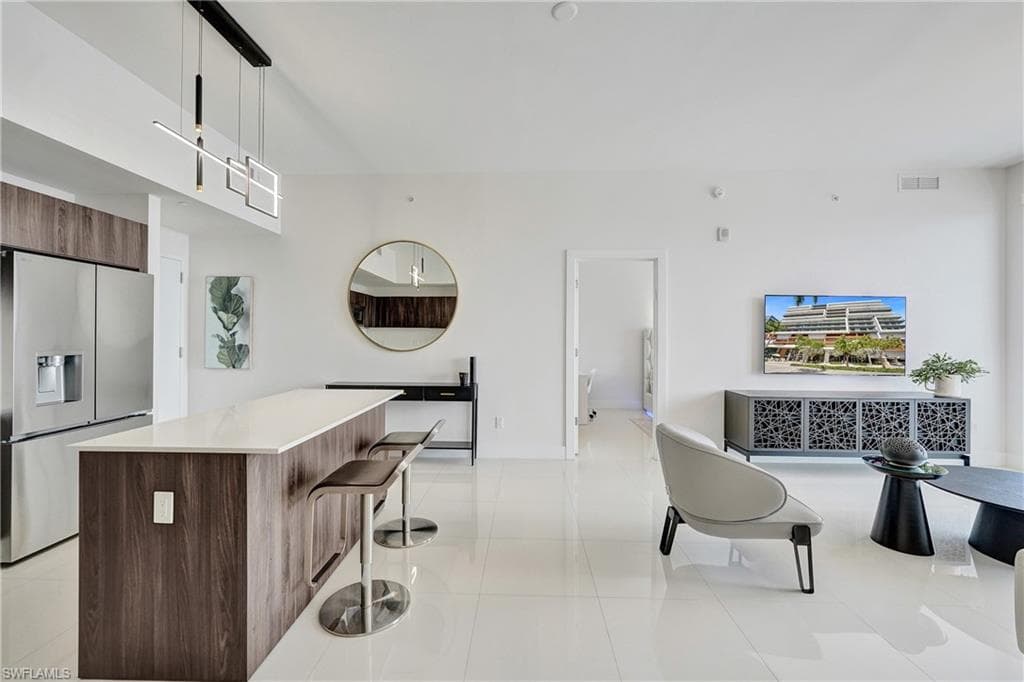 2960 207 St 1205, Aventura, FL 33180-23