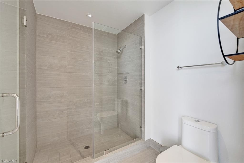 2960 207 St 1205, Aventura, FL 33180-33