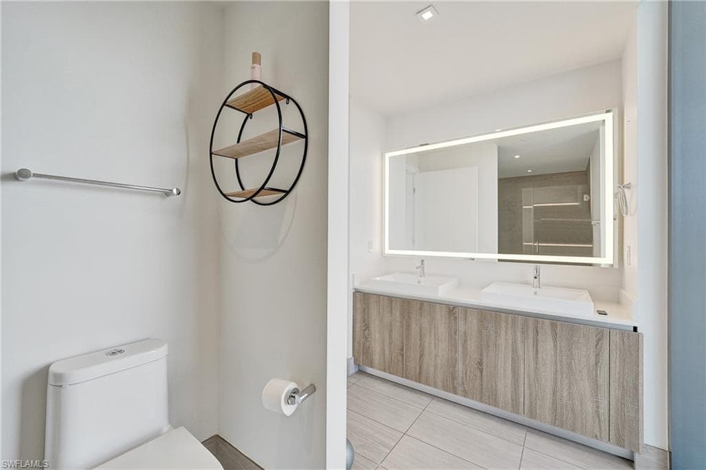 2960 207 St 1205, Aventura, FL 33180-34