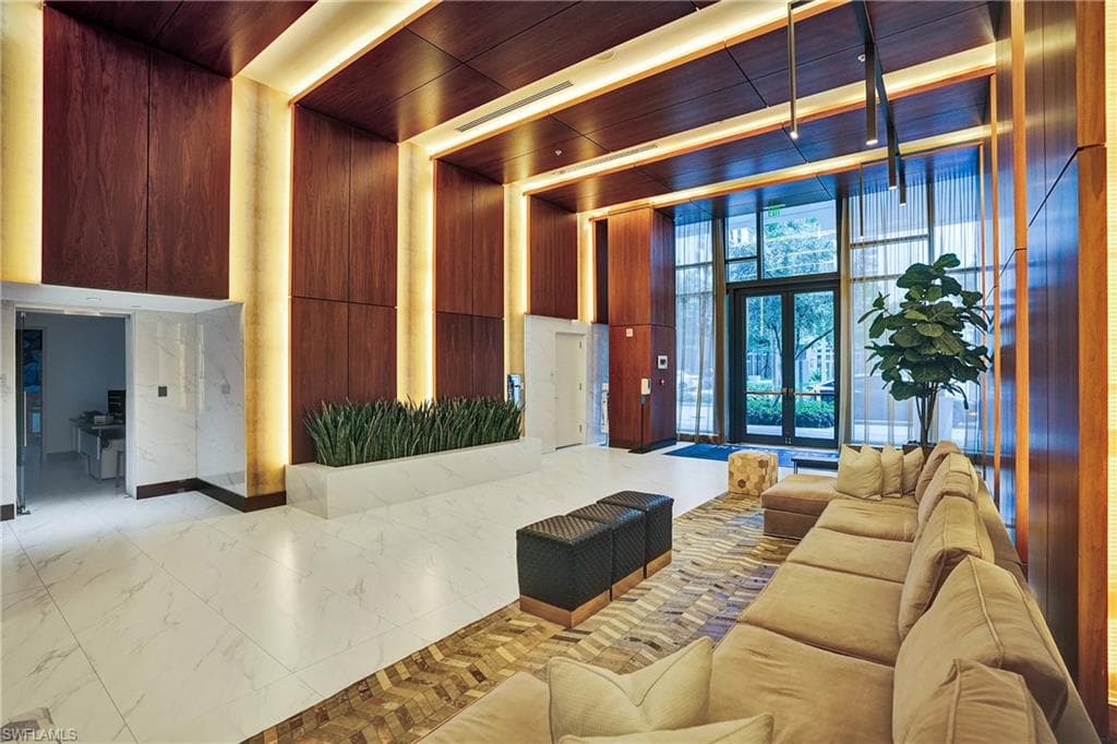 2960 207 St 1205, Aventura, FL 33180-3