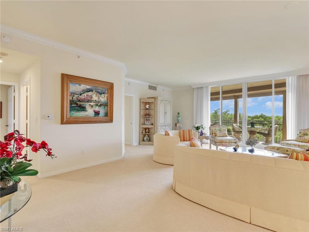 1001 Arbor Lake Dr 105, Naples, FL 34110-8