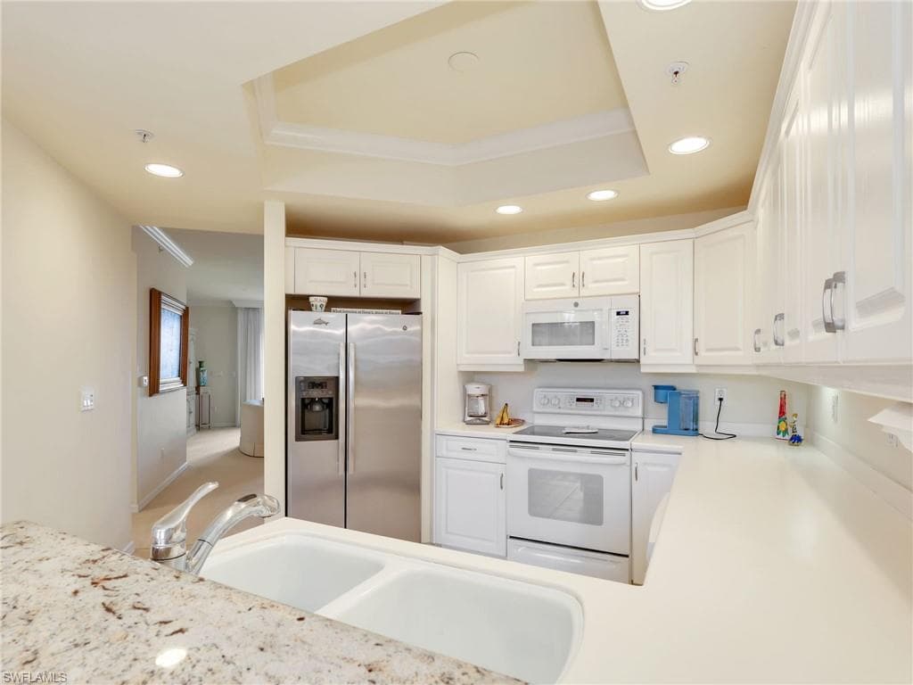 1001 Arbor Lake Dr 105, Naples, FL 34110-13