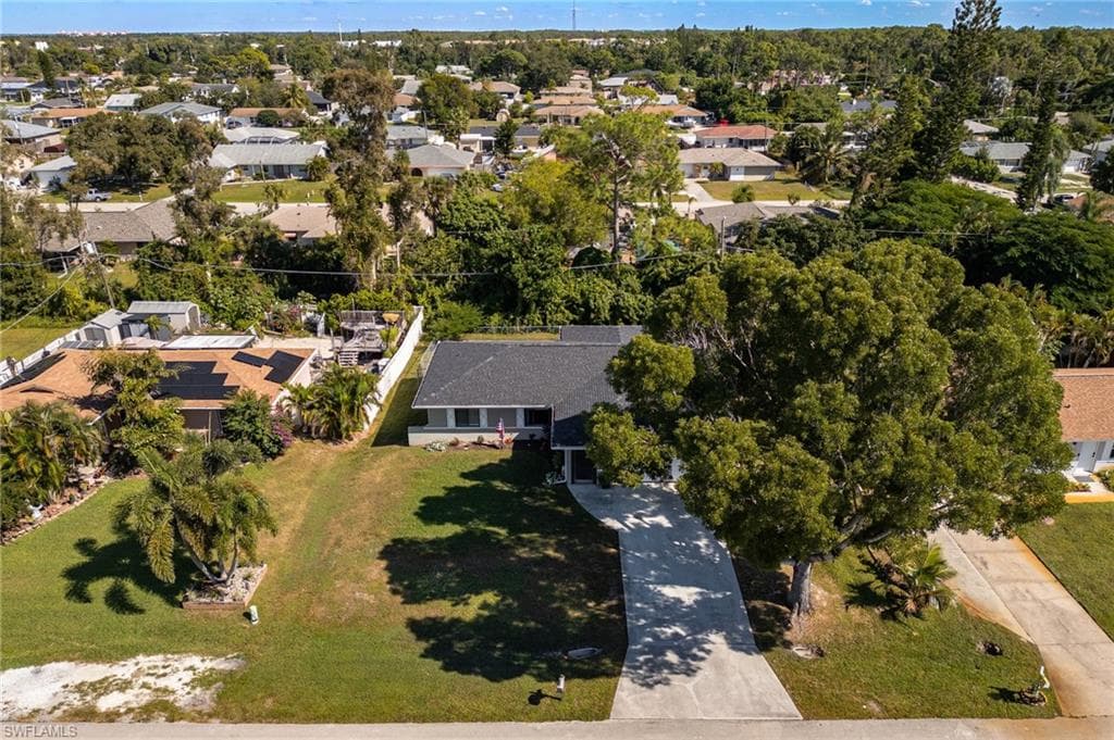 18613 Bradenton Rd, Fort Myers, FL 33967-27