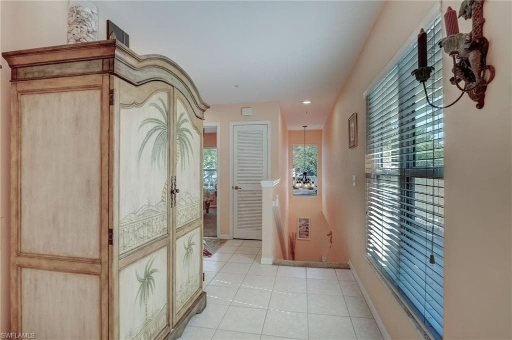 5420 Worthington Ln 204, Naples, FL 34110-7