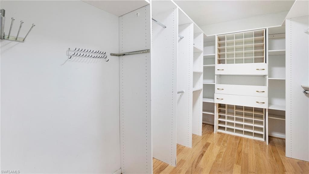 410 11th St NW, Naples, FL 34120-15