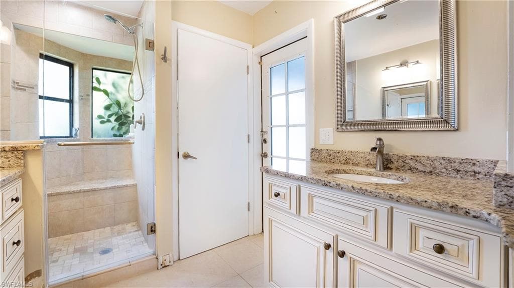 410 11th St NW, Naples, FL 34120-17