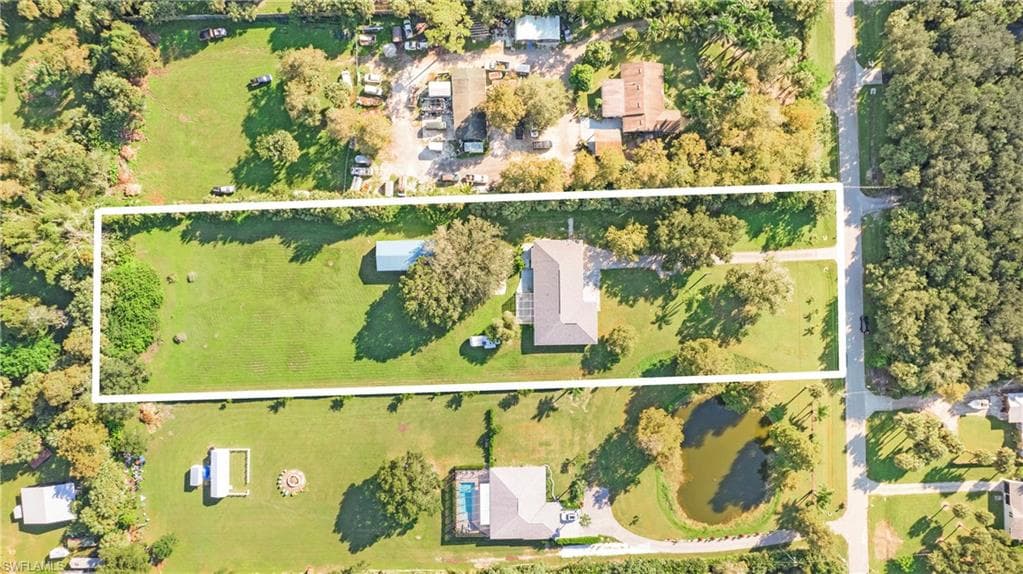 410 11th St NW, Naples, FL 34120-43