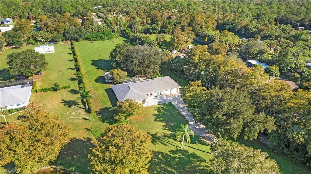 410 11th St NW, Naples, FL 34120-44