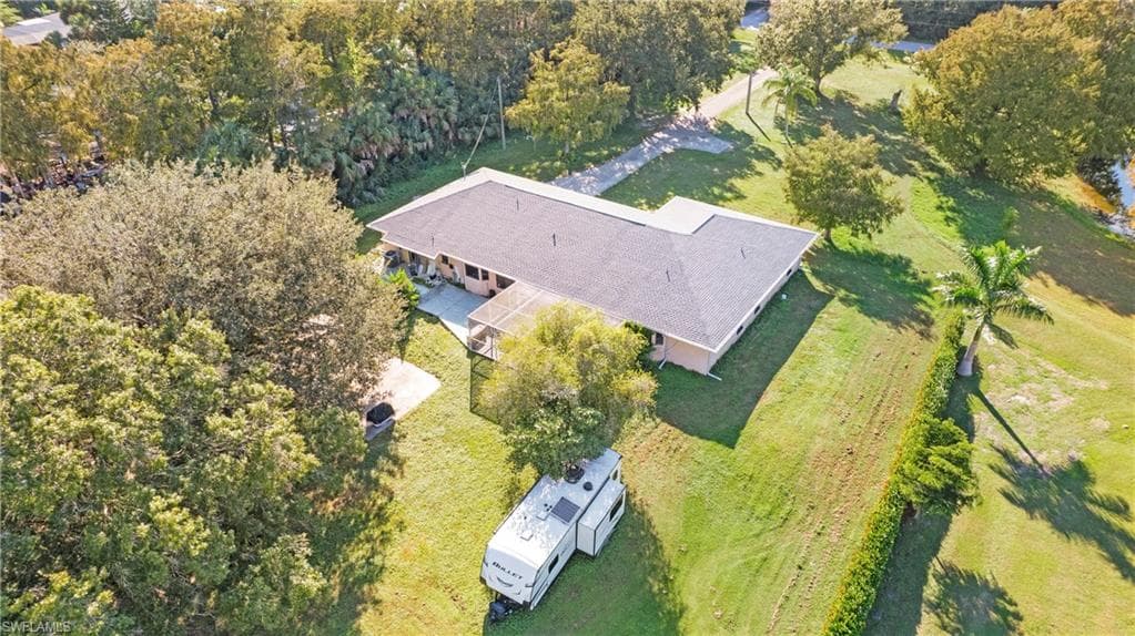 410 11th St NW, Naples, FL 34120-3